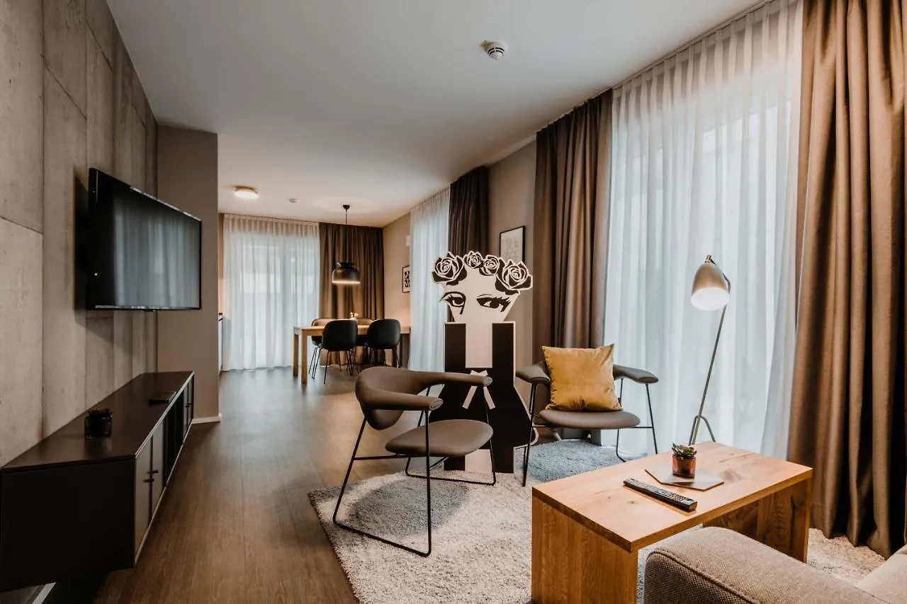 Timehouse Serviced Apartments München 0*,